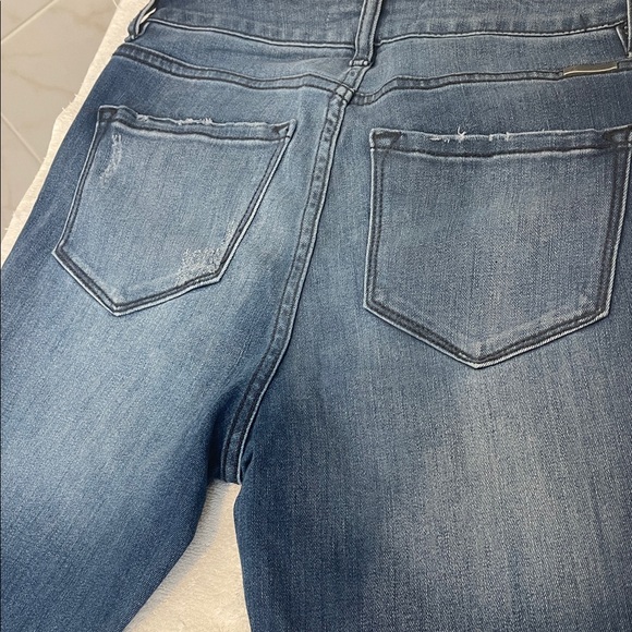 KanCan Button Fly Dark Blue Figure Hugging Elongates Your legs Trendy Size 7 - Picture 8 of 11